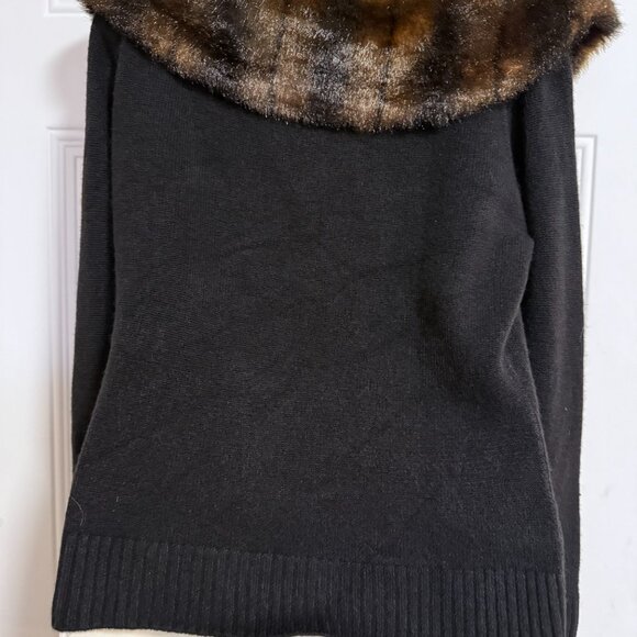 Nygard Collection Blouse Sweater SZ PM (10-12) Faux Fur Collar Black Chic Glam - Picture 5 of 6